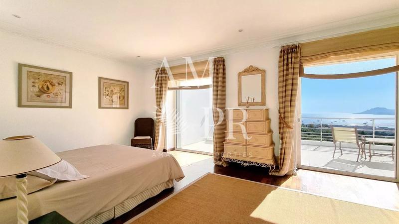 Villa - 480 m² - 10 pièces