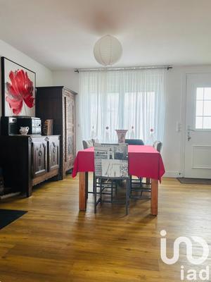 Maison - 98 m² - 5 pièces