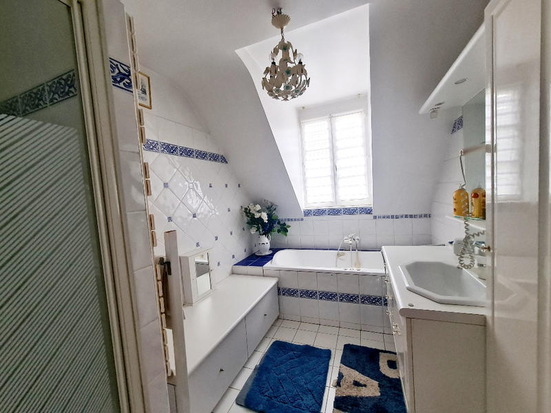 Corps de ferme - 289 m² - 8 pièces