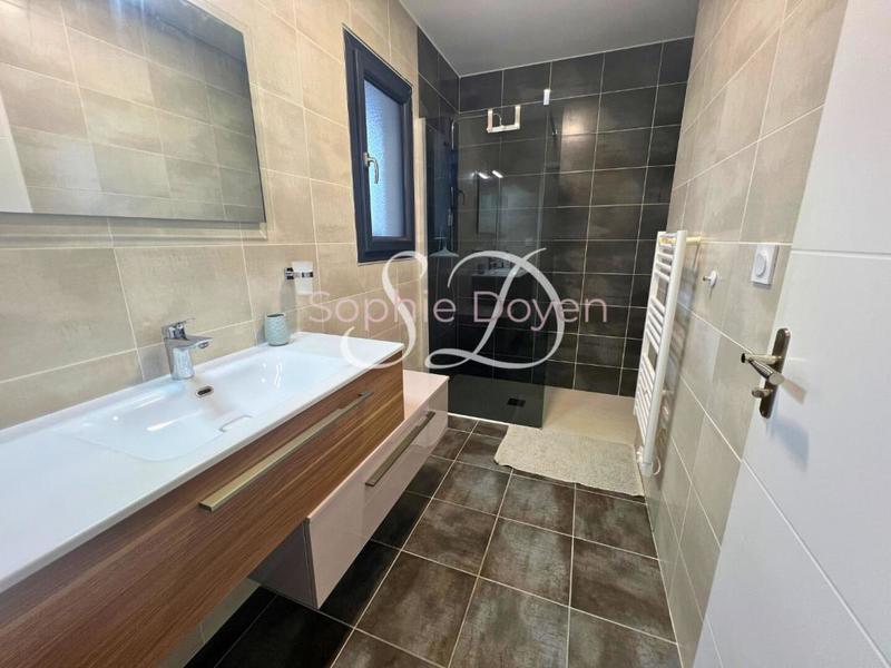 Maison - 101 m² - 4 pièces