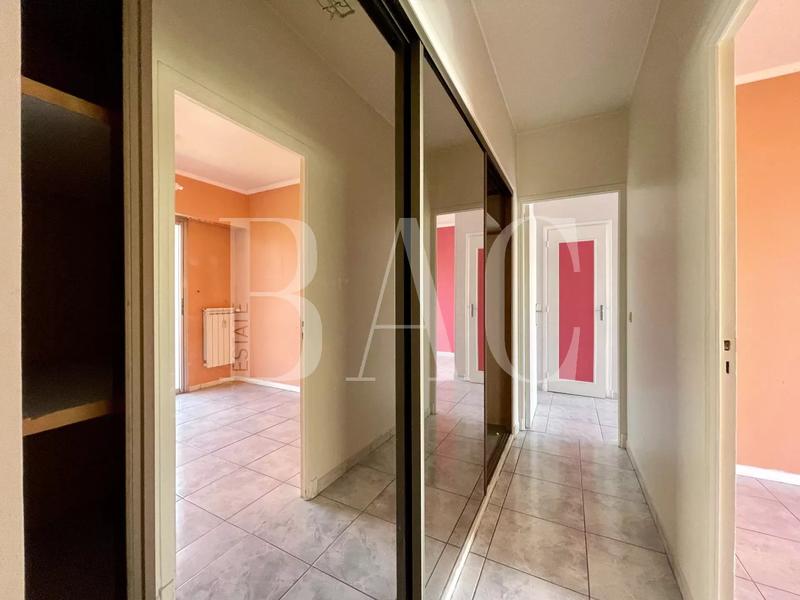 Appartement - 140 m² - 4 pièces