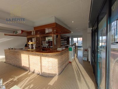 Local commercial - 192 m² - 2 pièces