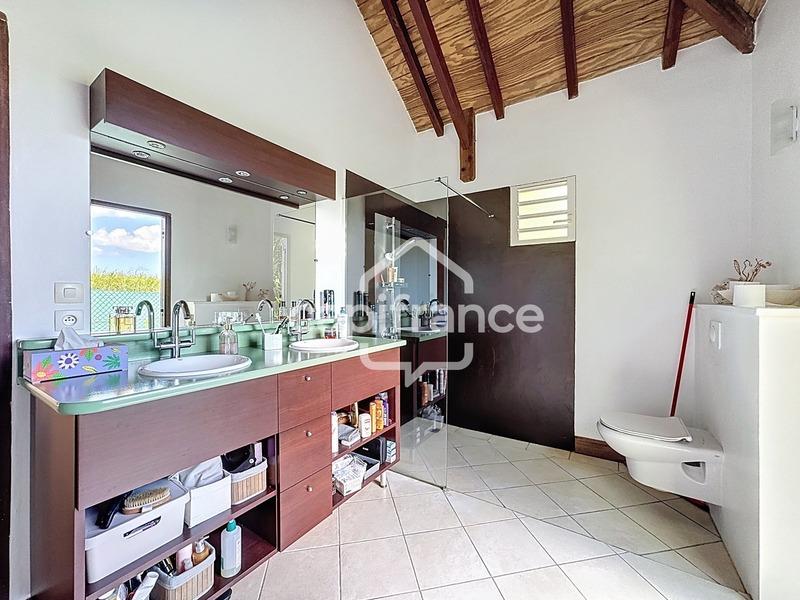 Villa - 280 m² - 8 pièces