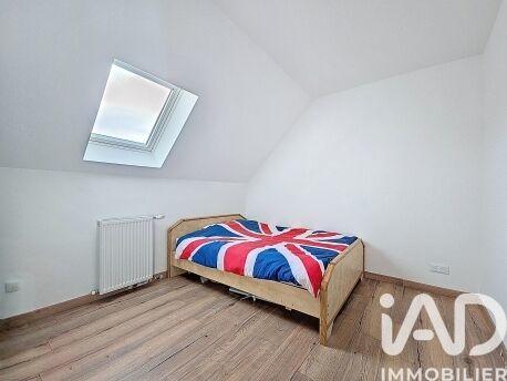 Maison - 99 m² - 5 pièces