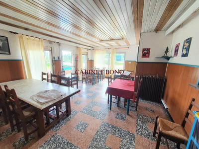 Fonds de commerce - 130 m²