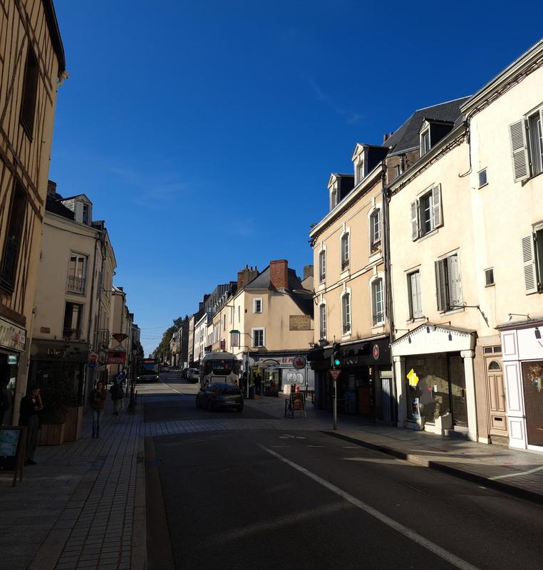 Local commercial - 73 m² - 3 pièces