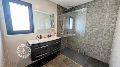 Villa - 157 m² - 7 pièces