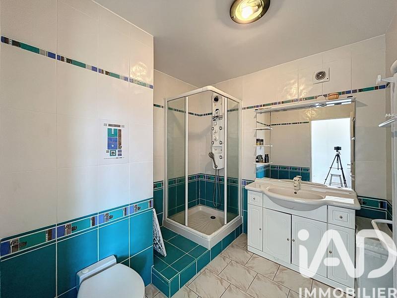 Maison - 240 m² - 5 pièces