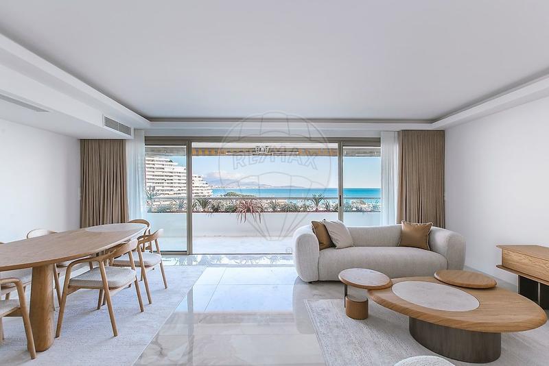 Appartement - 90 m² - 3 pièces