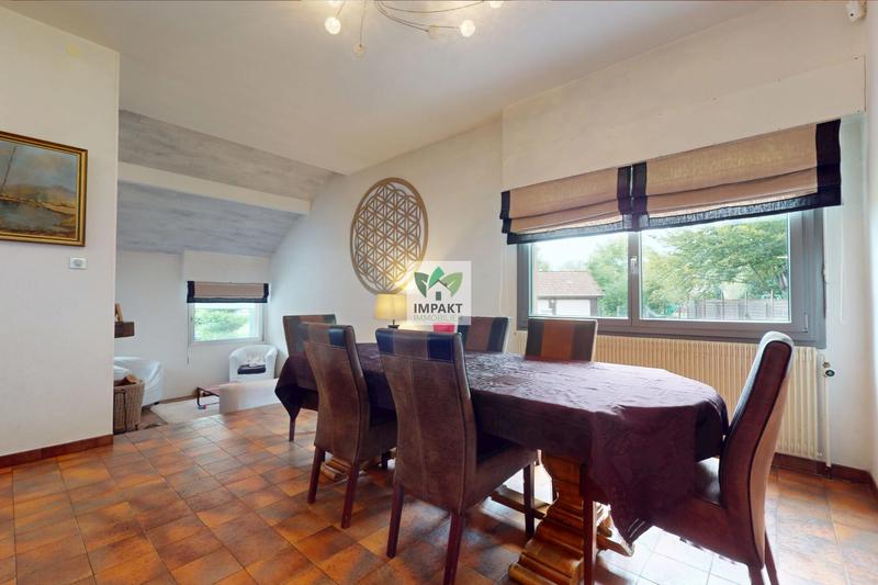 Maison - 300 m² - 11 pièces