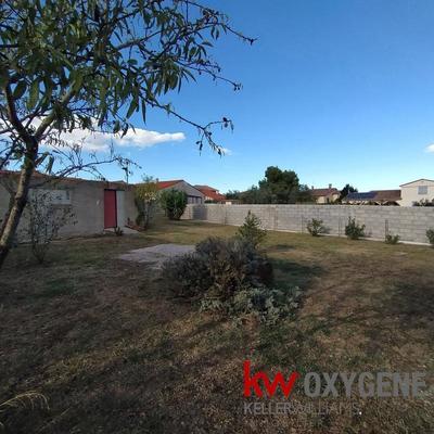 Terrain constructible - 303 m²