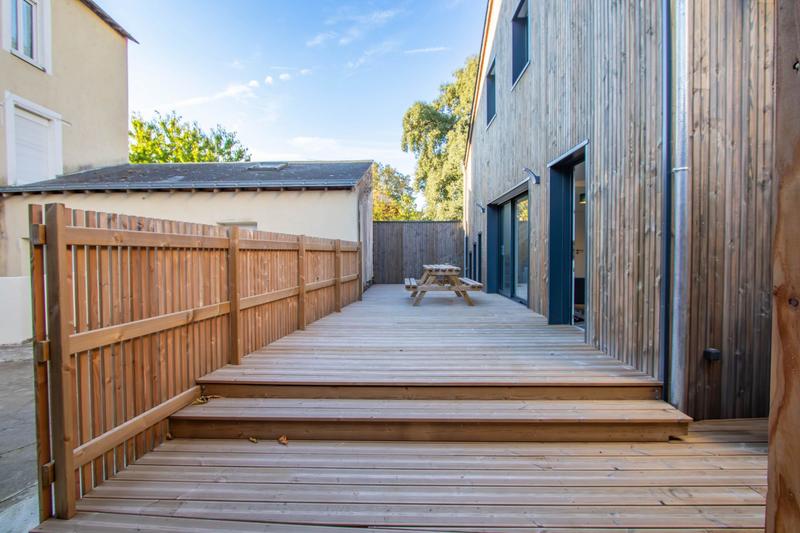 Maison - 99 m² - 6 pièces