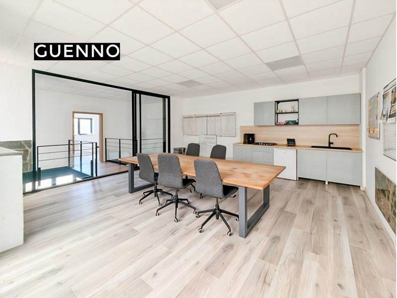 Local commercial - 663 m² - 8 pièces