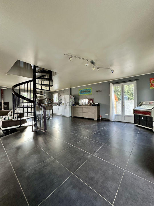 Villa - 155 m² - 5 pièces