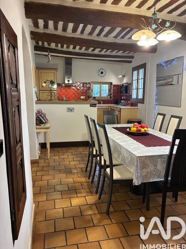 Maison - 197 m² - 8 pièces