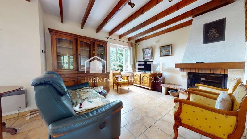 Maison - 137 m² - 6 pièces