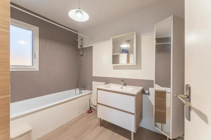 Maison - 86 m² - 4 pièces