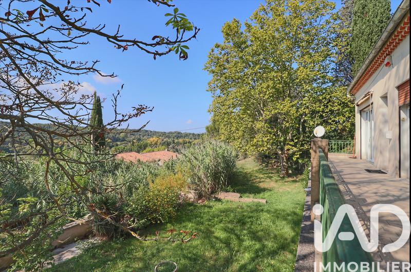 Maison - 231 m² - 5 pièces