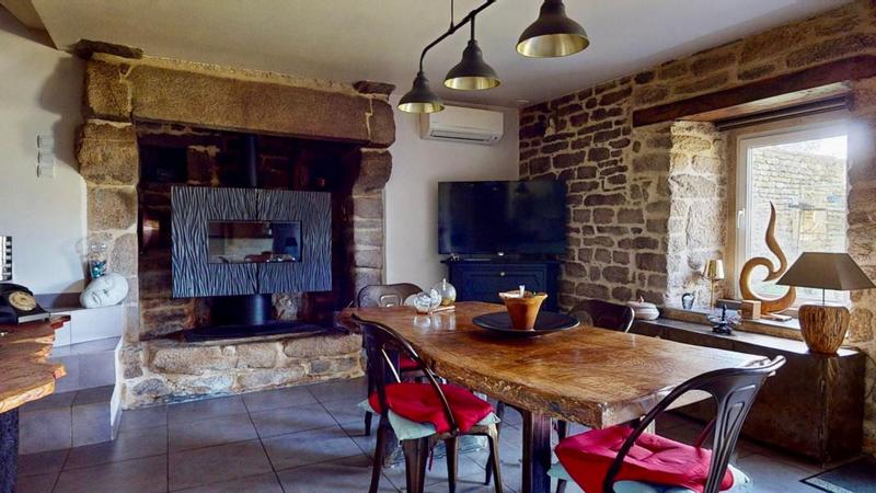 Maison en pierre - 110 m² - 4 pièces