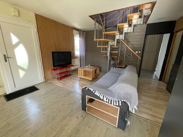 Maison - 151 m² - 7 pièces