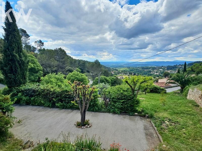 Maison - 172 m² - 8 pièces