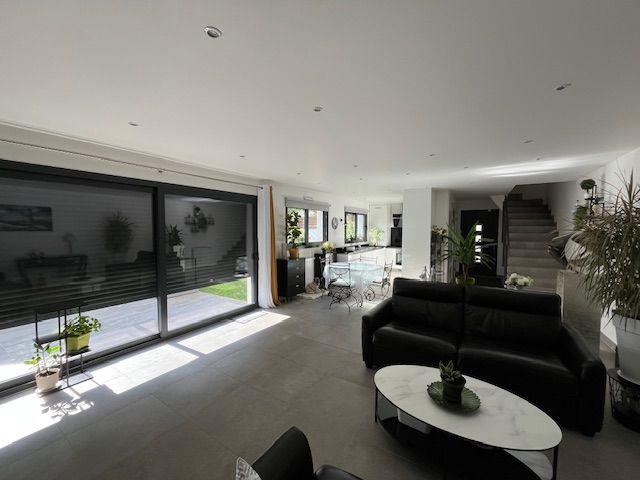 Maison - 106 m² - 4 pièces