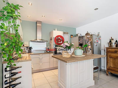 Maison - 95 m² - 5 pièces