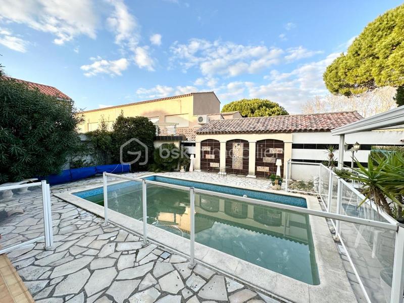 Villa - 220 m² - 11 pièces