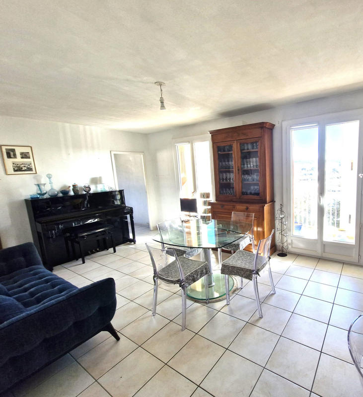 Appartement - 81 m² - 4 pièces