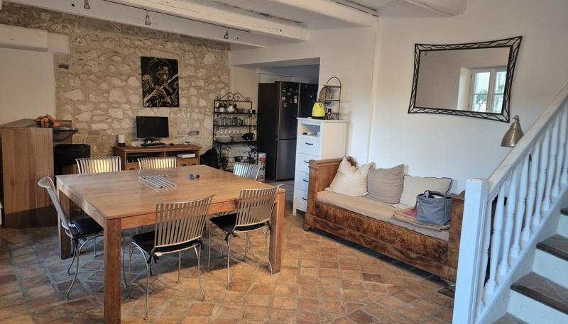 Maison - 255 m² - 8 pièces