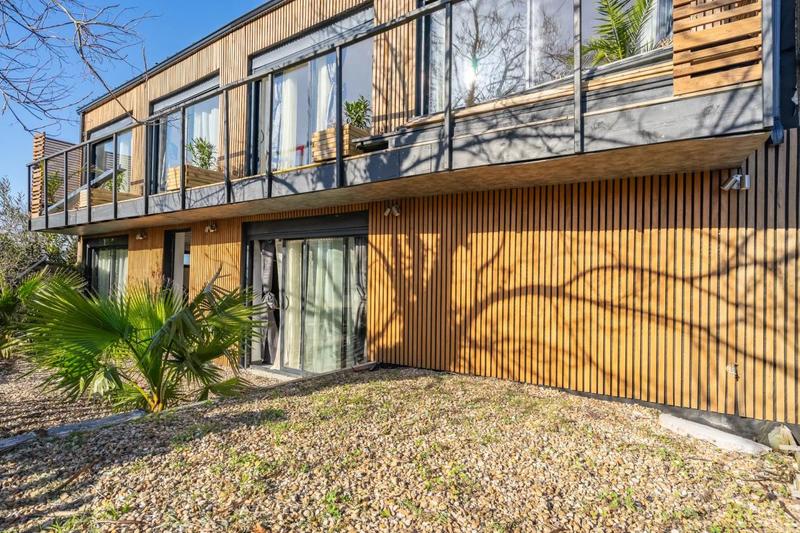 Maison - 151 m² - 8 pièces