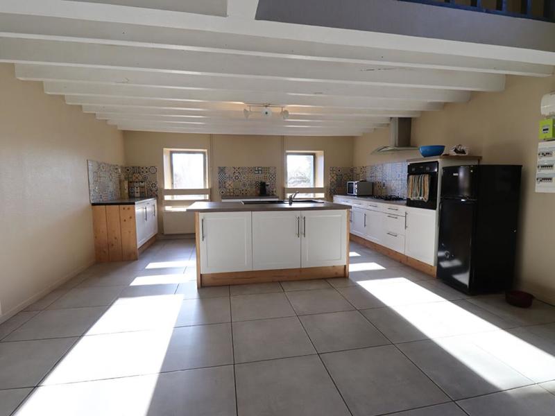 Corps de ferme - 350 m² - 6 pièces