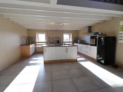 Corps de ferme - 350 m² - 6 pièces