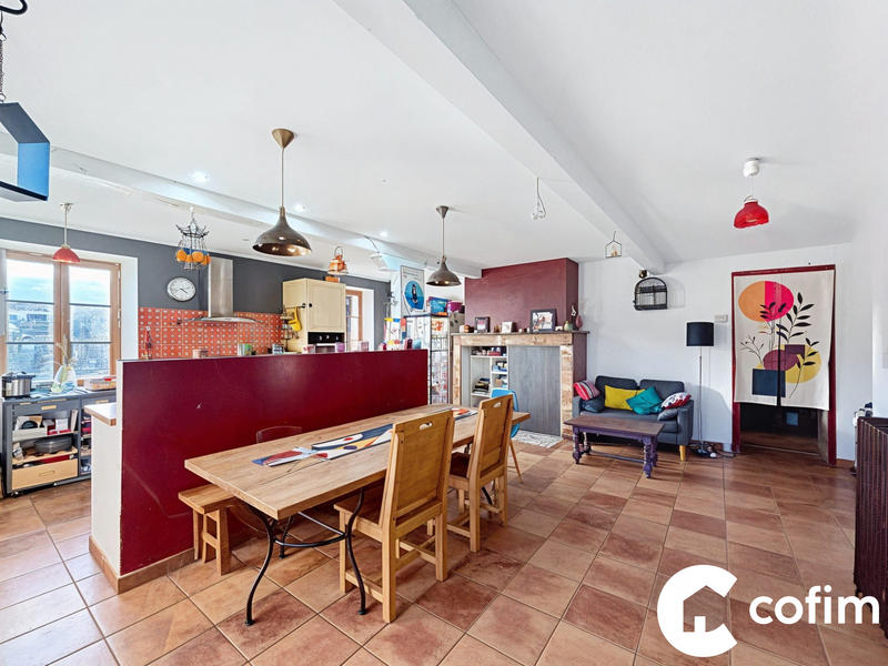 Maison - 175 m² - 7 pièces