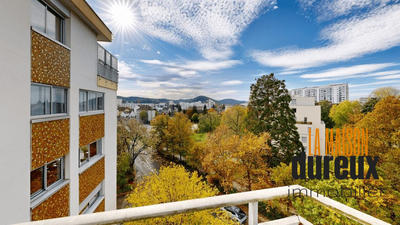 Appartement - 101 m² - 5 pièces