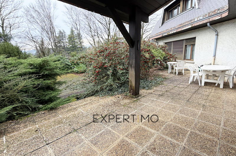 Maison - 250 m² - 7 pièces