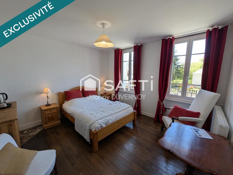 Maison - 238 m² - 8 pièces