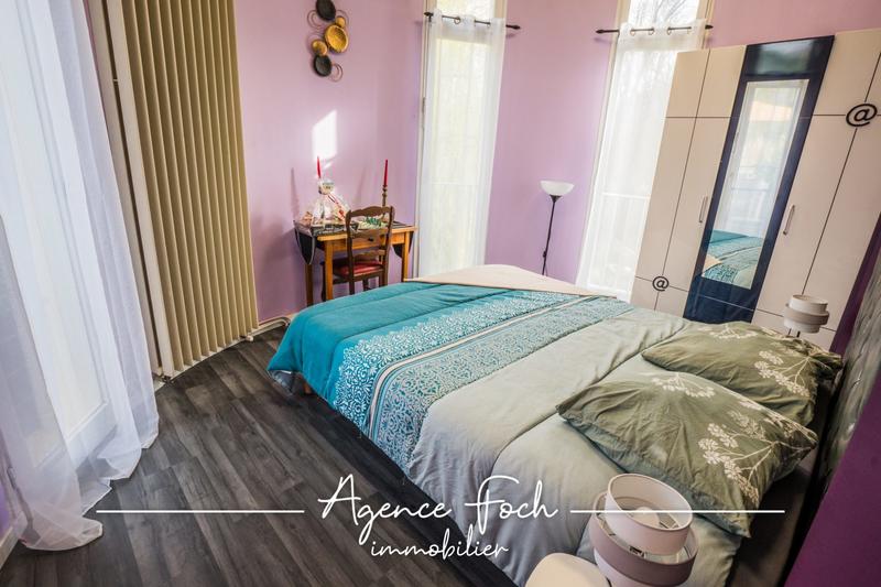 Maison - 495 m² - 14 pièces