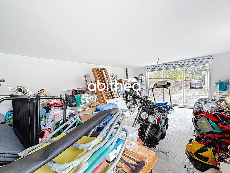 Maison - 200 m² - 9 pièces