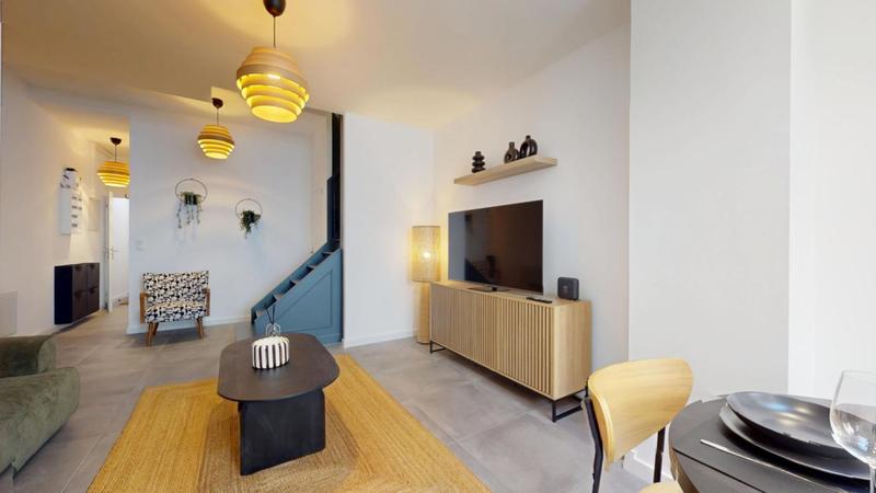 Maison - 103 m² - 6 pièces