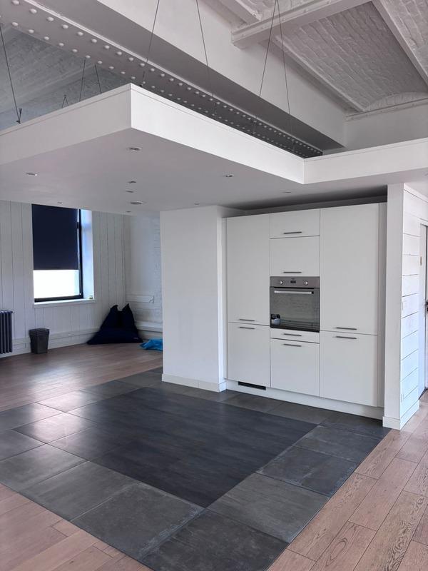 Loft - 161 m² - 5 pièces