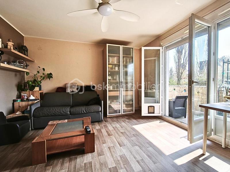 Appartement - 79 m² - 4 pièces