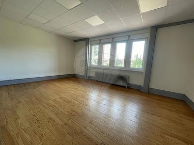 Bureau - 240 m² - 7 pièces