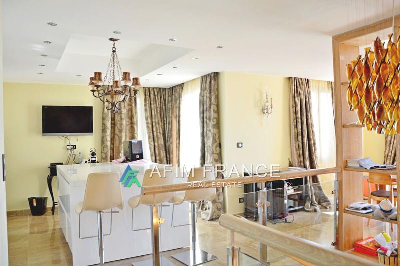 Villa - 155 m² - 6 pièces