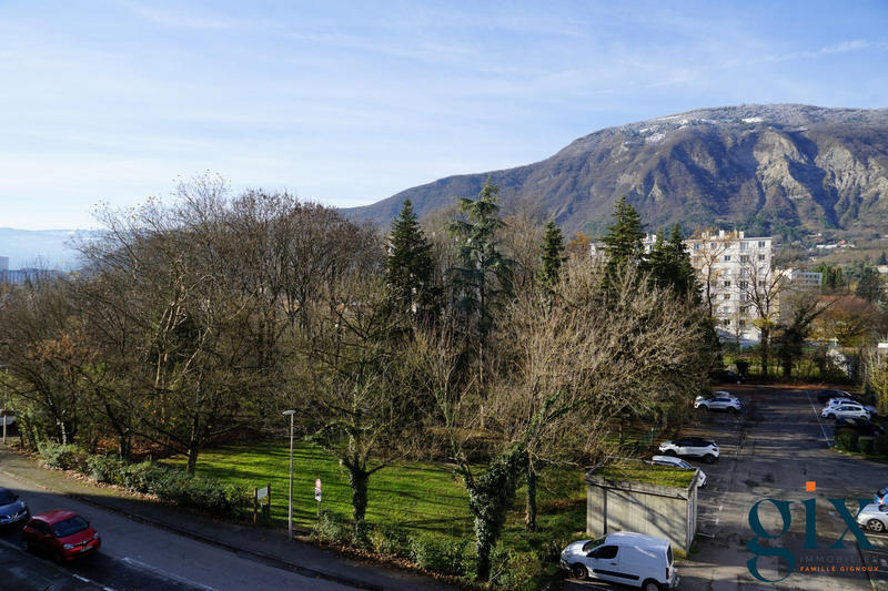 Appartement - 91 m² - 4 pièces