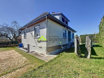 Maison - 105 m² - 4 pièces