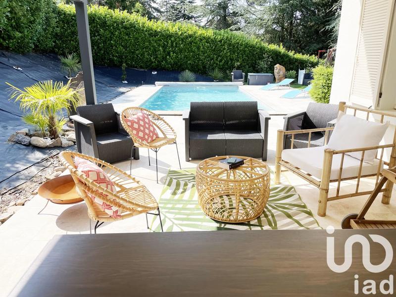 Maison - 191 m² - 6 pièces