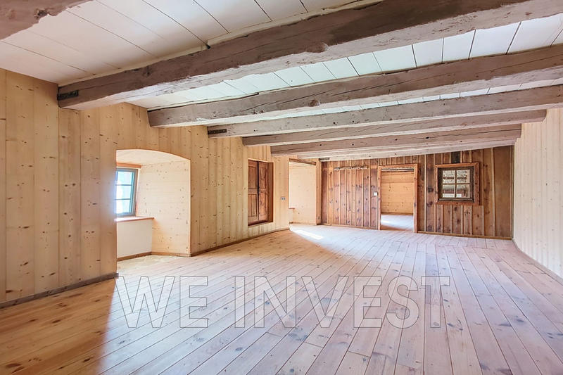 Propriété - 475 m²