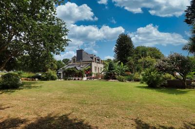 Maison - 148 m² - 8 pièces