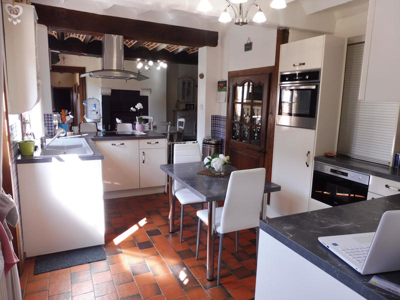 Maison - 210 m² - 7 pièces